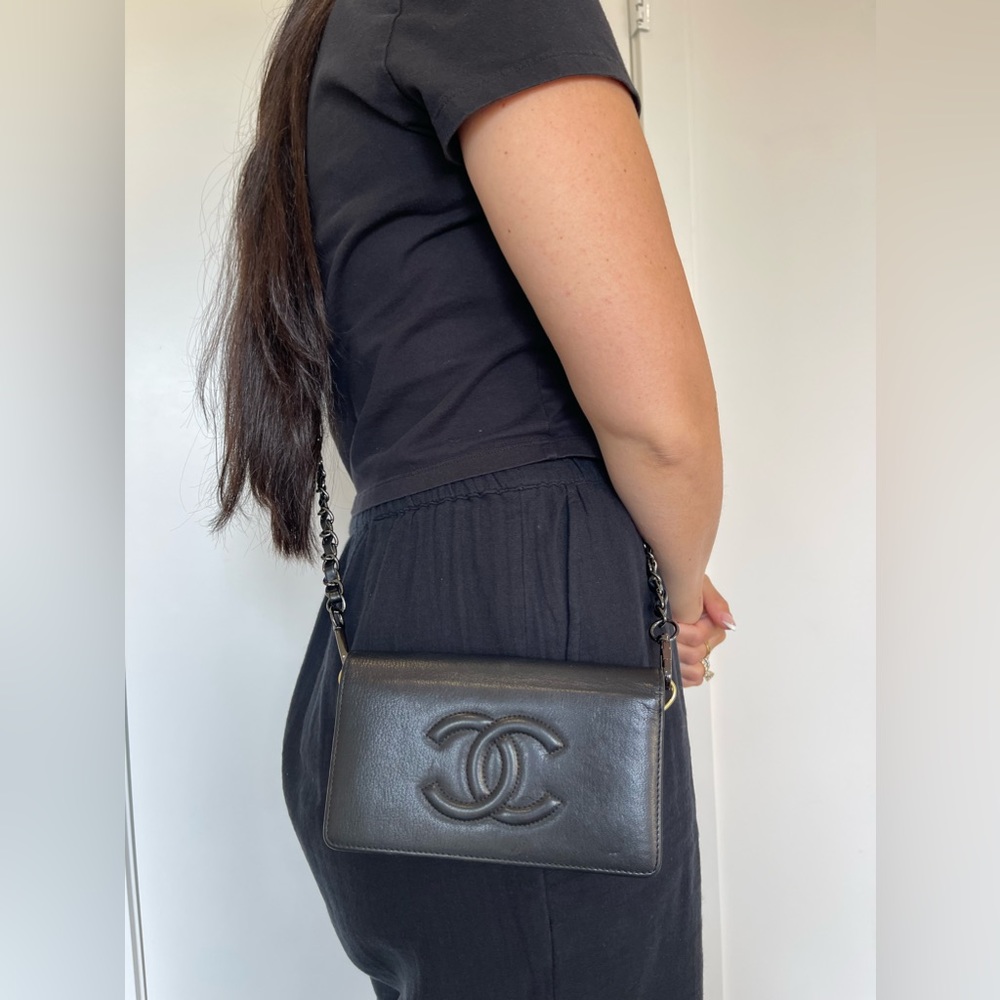 Authentic Chanel Lambskin CC Bi Fold WOC with strap!